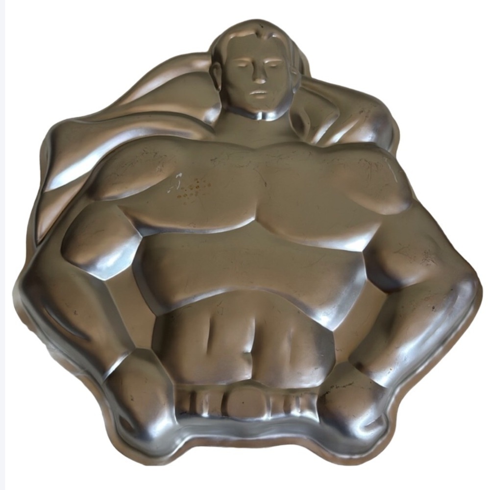 Vintage Wilton Super Heroes cake pan for Superman or Batman cake